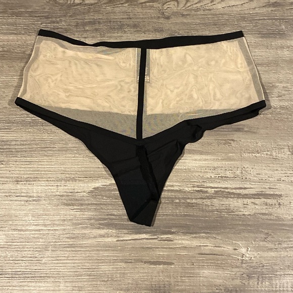 High Waist V-String Panty - Picture 6 of 7